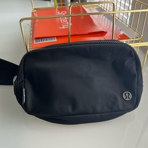 Black Lulu Lemon Belt Bag (worn once)